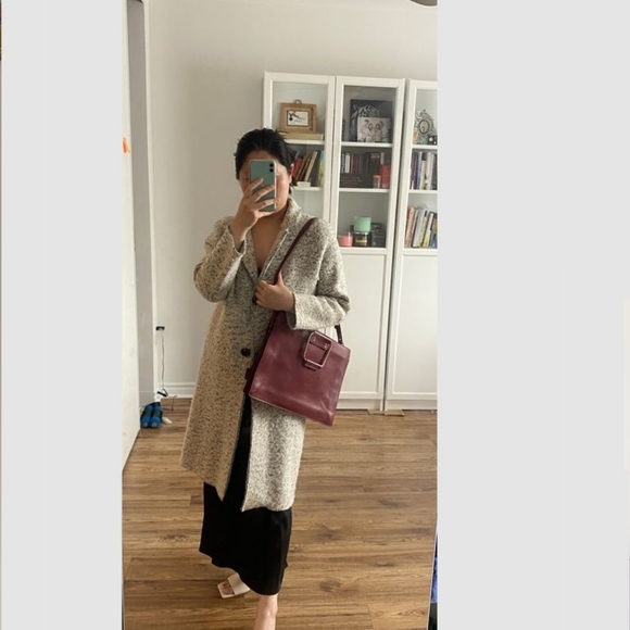 ✖️SOLD✖️ Zara Burgundy Tote Bag with Metallic Handles - Picture 5 of 6